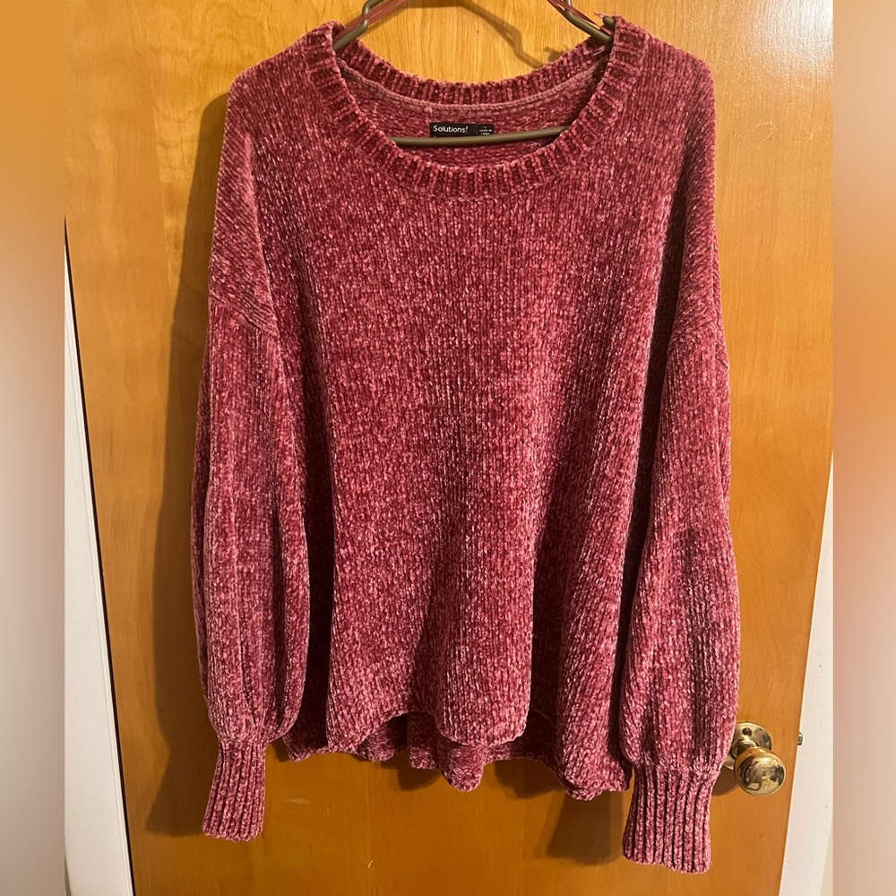 Solutions Women’s Pink Chenille Sweater Size L EUC